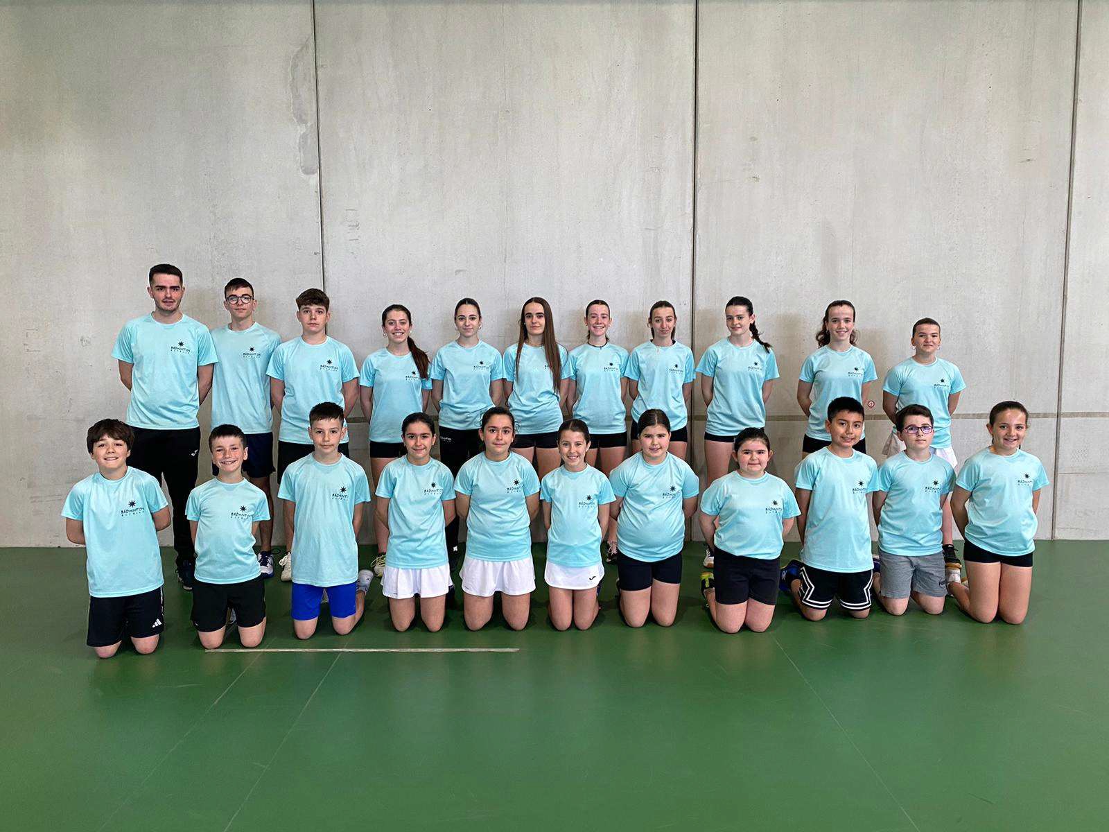 Intenso fin de semana de b&aacute;dminton para el CBE